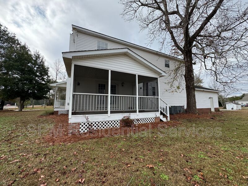 St. George - 4 Bed/2.5 Bath - Two Story Home, Wood Burning Fireplace, Two Car Garage property image