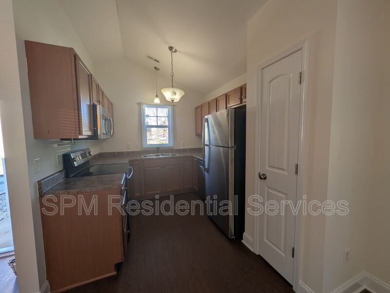 Southside - 1 Bed/1 Bath -  Luxury Vinyl Plank Flooring, Open Concept, Near Downtown property image