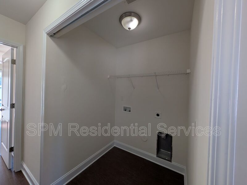 Southside - 1 Bed/1 Bath -  Luxury Vinyl Plank Flooring, Open Concept, Near Downtown property image