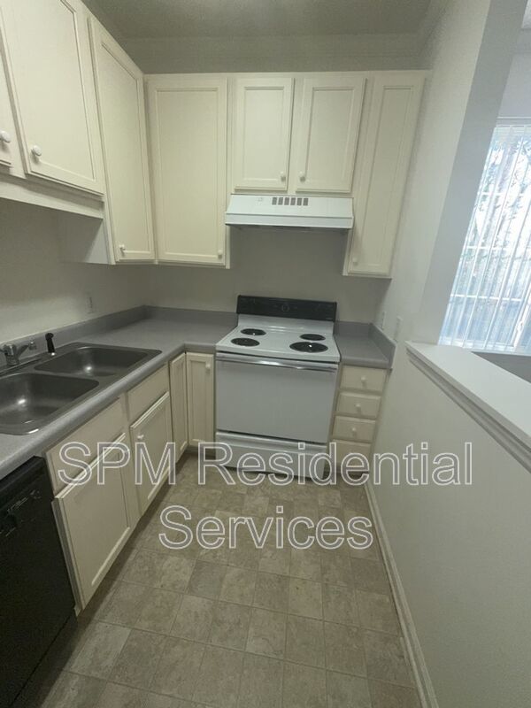 Mayfair at Hawthorne Apartments (1 Bed 1 Bath) property image