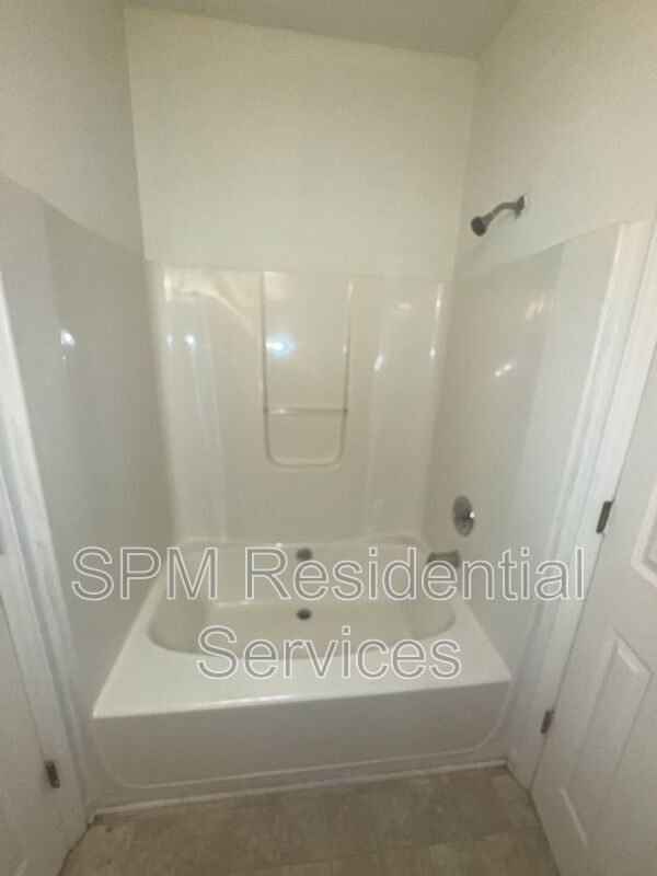 Mayfair at Hawthorne Apartments (1 Bed 1 Bath) property image