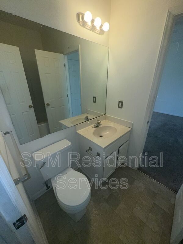 Mayfair at Hawthorne Apartments (1 Bed 1 Bath) property image