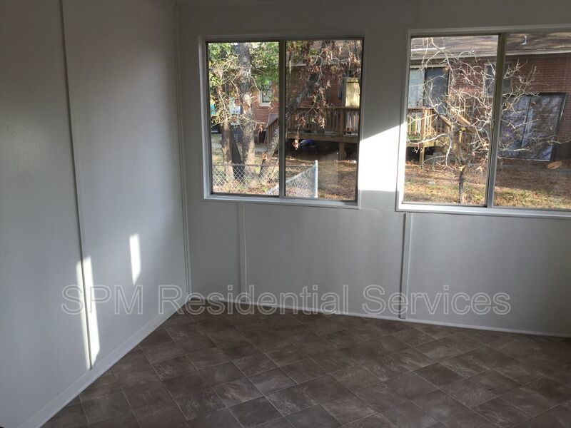 Renovated 2 Bedroom Duplex for Rent - Pet Friendly property image