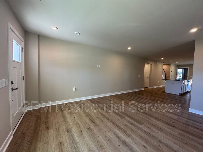 NO APPLICATION FEE, Two Story Townhome, Community Amenities property image