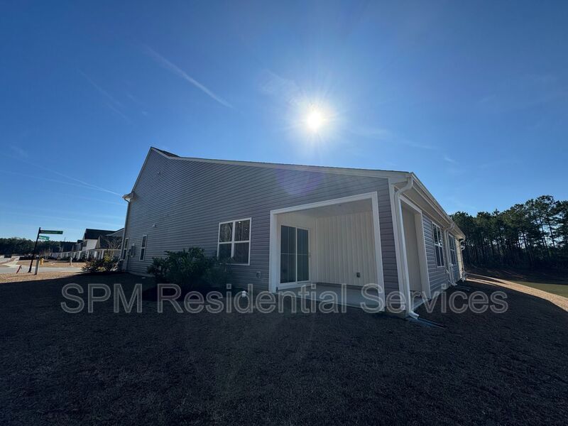 NO APPLICATION FEE, Two Story Townhome, Community Amenities property image