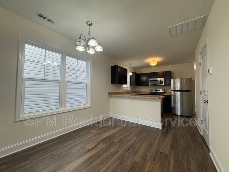 Southside Downtown Wilmington - Two Story Home, Open Concept, Luxury Vinyl Plank Flooring property image