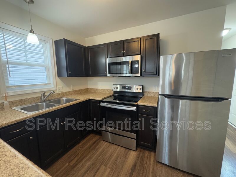 Southside Downtown Wilmington - Two Story Home, Open Concept, Luxury Vinyl Plank Flooring property image