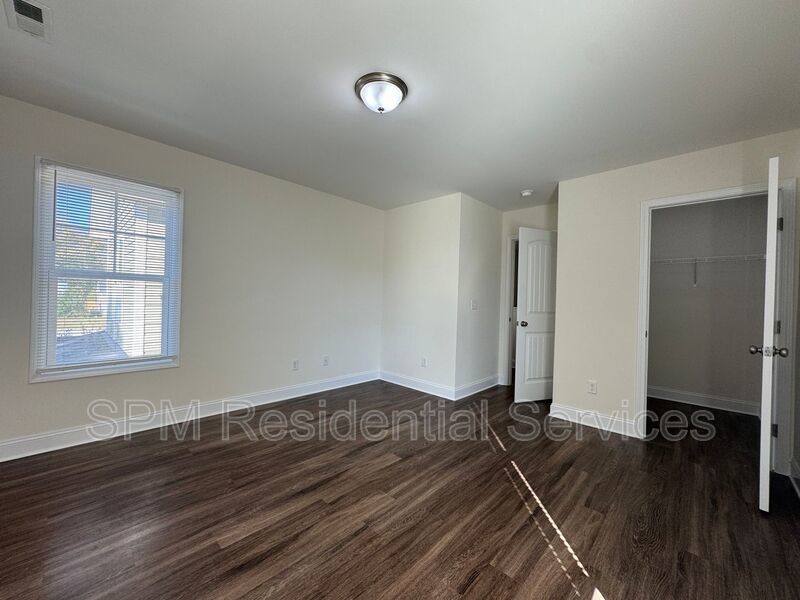 Southside Downtown Wilmington - Two Story Home, Open Concept, Luxury Vinyl Plank Flooring property image