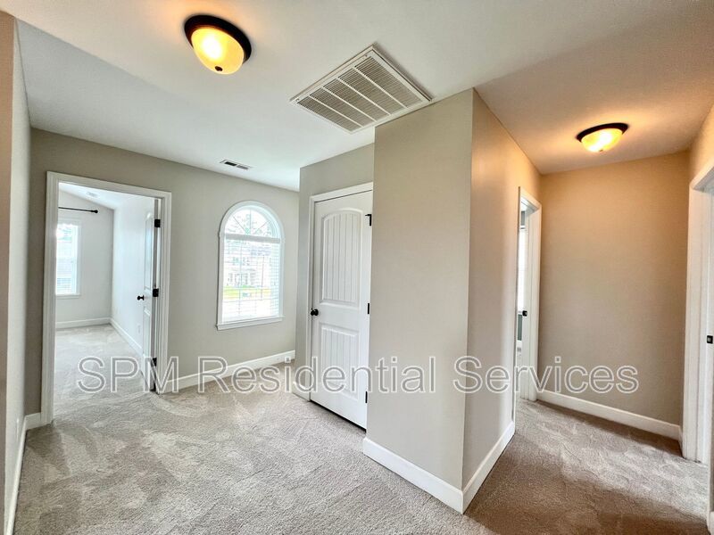 4 Bedroom/ 2.5 Bathrooms in Beautiful neighborhood in Rocky Point property image