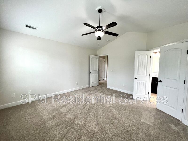 4 Bedroom/ 2.5 Bathrooms in Beautiful neighborhood in Rocky Point property image