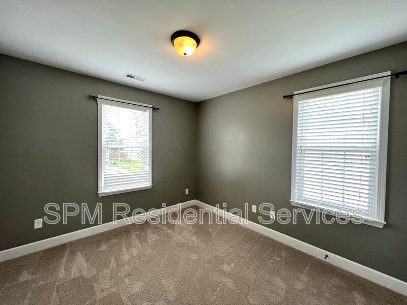 4 Bedroom/ 2.5 Bathrooms in Beautiful neighborhood in Rocky Point property image