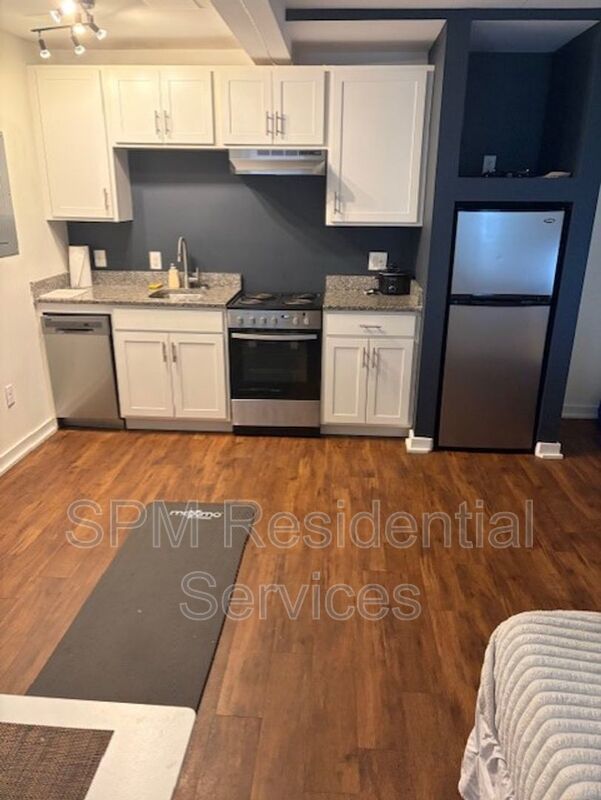 2nd Floor, Studio, Downtown property image