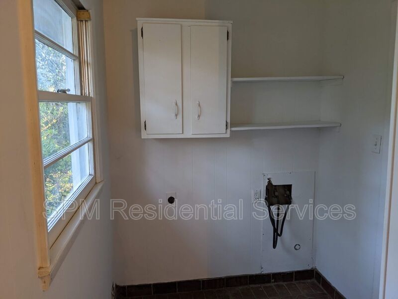 3 Bedroom home with huge yard! property image