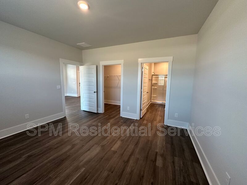 BRAND NEW 4 Bedroom home for rent in Leland, First Month FREE RENT! property image