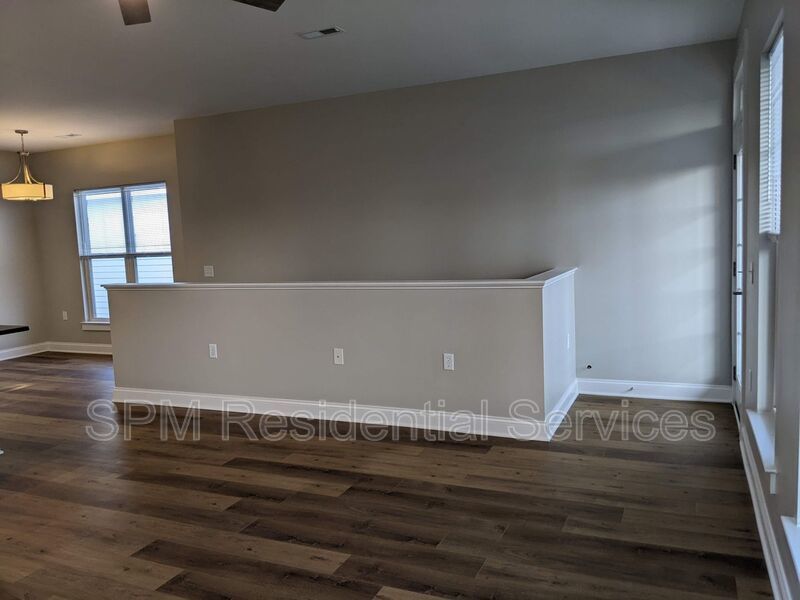 Near Historic Downtown, Charleston-style duplex property image