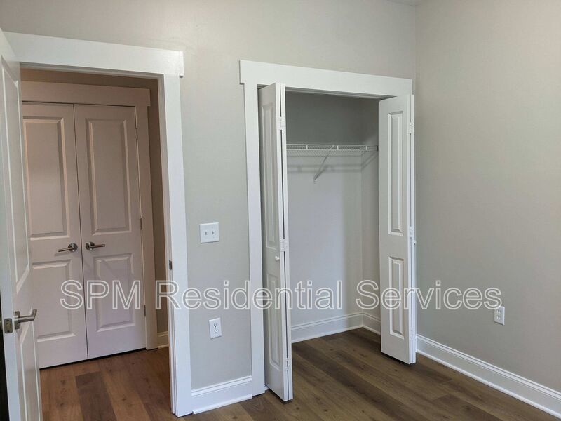 Near Historic Downtown, Charleston-style duplex property image