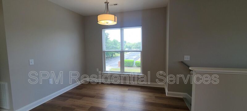 Near Historic Downtown, Charleston-style duplex property image