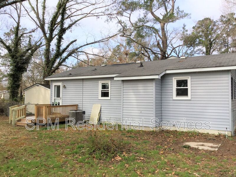 No HOA, Fenced Backyard property image