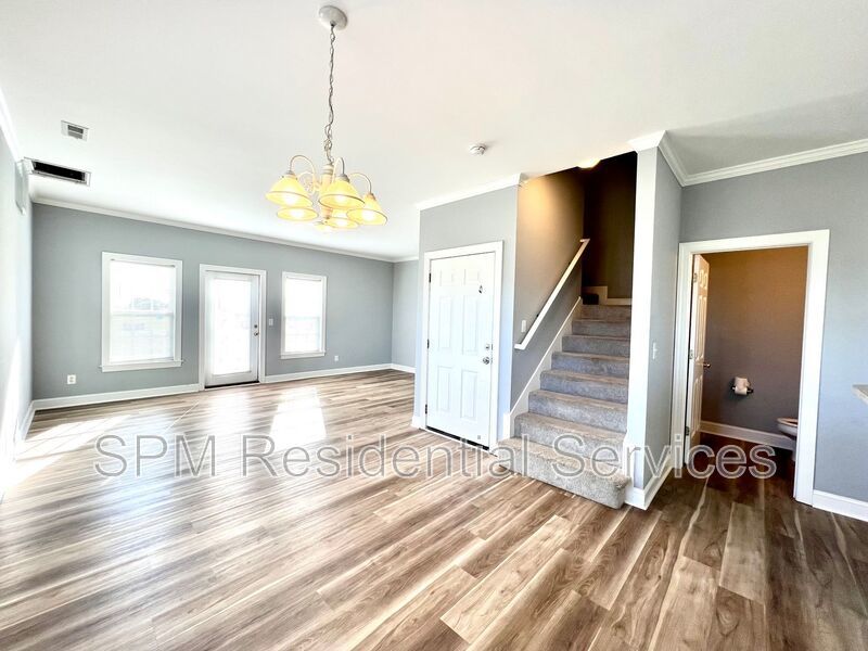 3 Bedroom 2 1/2 Bath Townhome in Hampstead property image