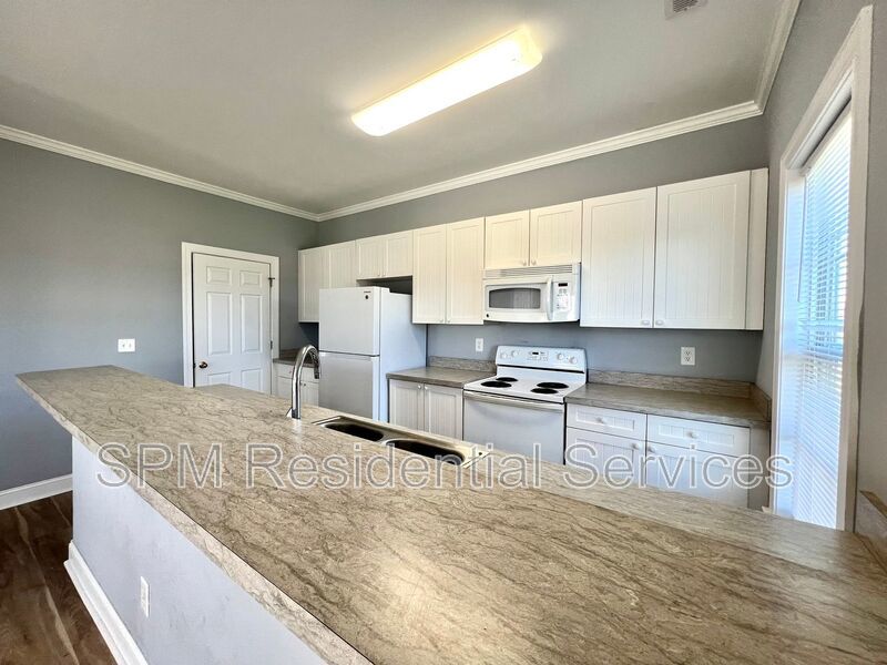 3 Bedroom 2 1/2 Bath Townhome in Hampstead property image