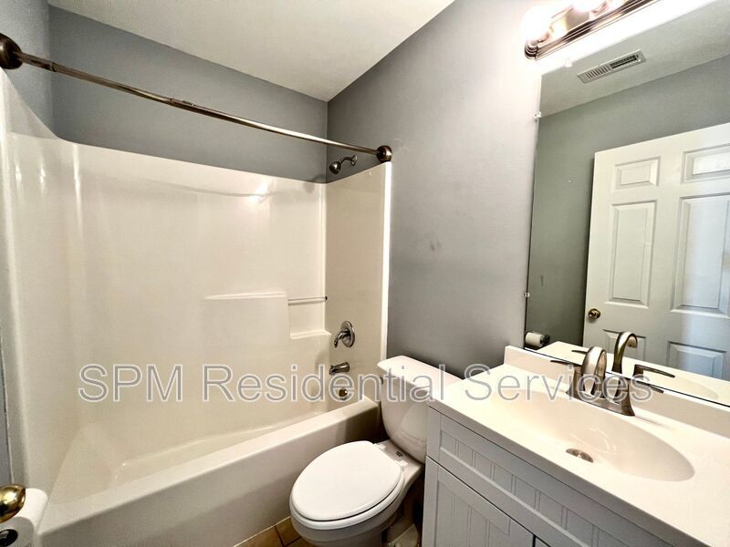 3 Bedroom 2 1/2 Bath Townhome in Hampstead property image