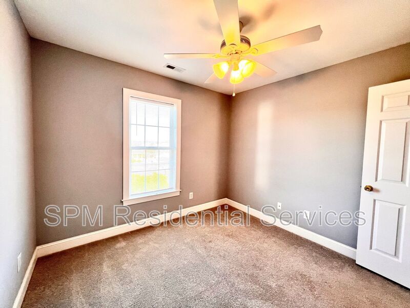 3 Bedroom 2 1/2 Bath Townhome in Hampstead property image