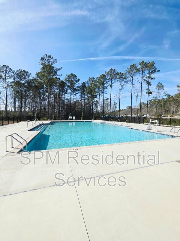 NO APPLICATION FEE, Two Story Townhome, Community Amenities property image