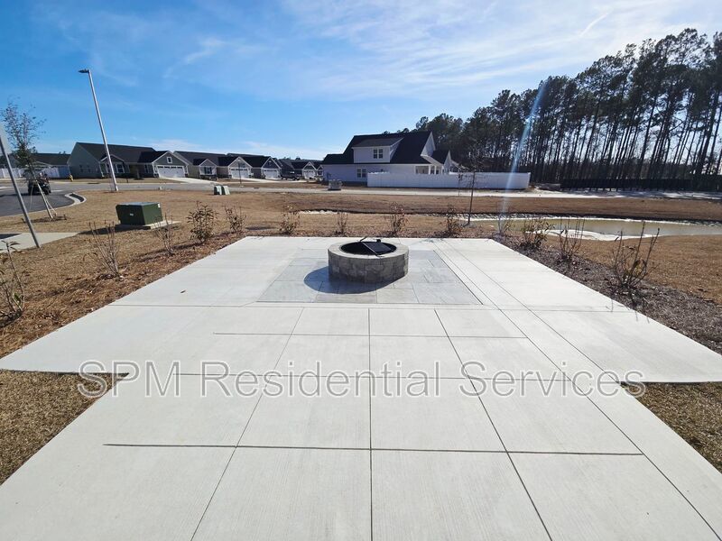 NO APPLICATION FEE, Two Story Townhome, Community Amenities property image