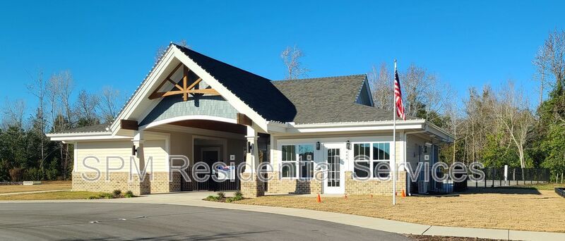 Community Pool, Playground, close Belville Park and Restaurants. property image