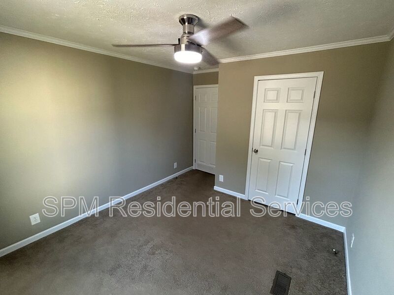 Large fenced backyard, Community Pool, and Kitchen Island property image