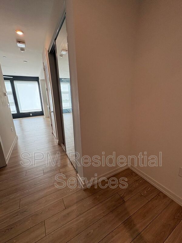 1st Floor, 2Bed/2Bath, Downtown, Close to CFCC property image