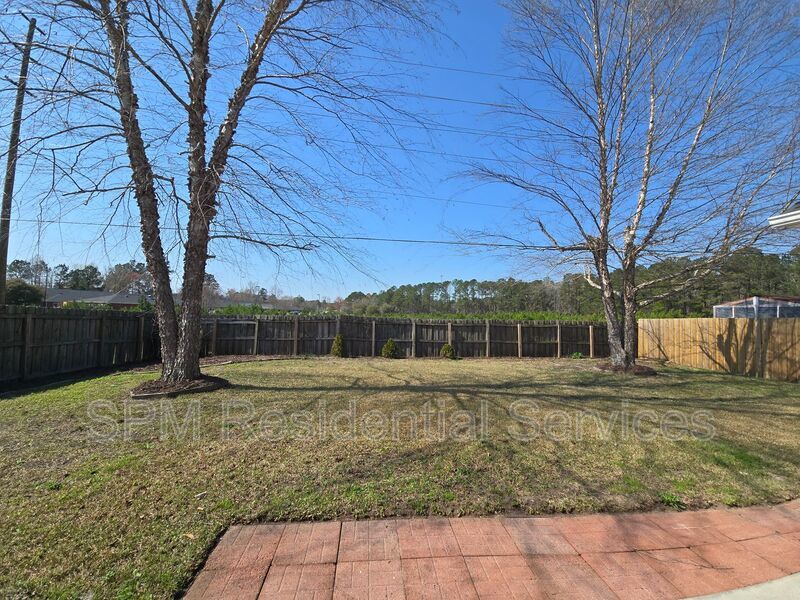 Open Concept, Fully Fenced Backyard property image