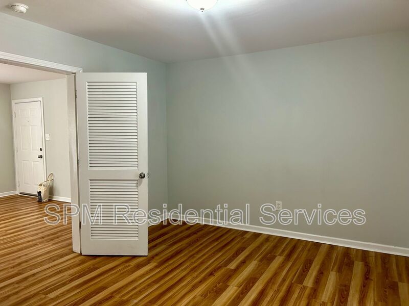 3rd Floor, Next to CFCC, Walk to Riverwalk, Downtown property image