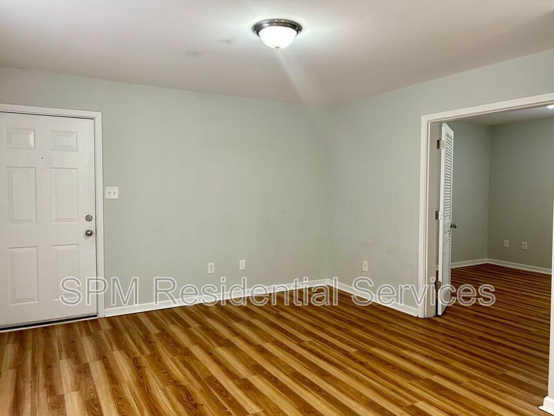 3rd Floor, Next to CFCC, Walk to Riverwalk, Downtown property image