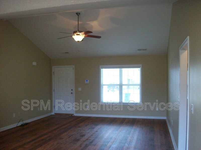 3 Bedroom in Beautiful neighborhood in The Neighborhood of Holly Ridge property image