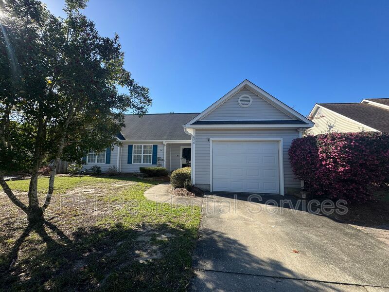 Kirkwood - Open Concept, Fully Fenced Backyard, Near Carolina Beach property image