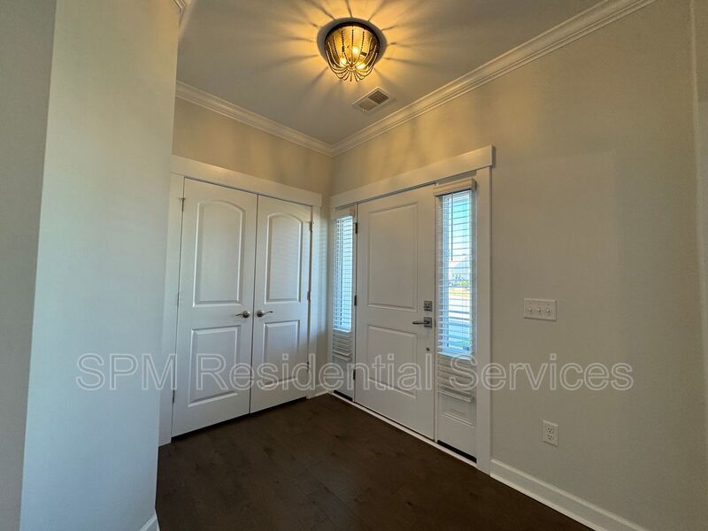 Scotts Hill Village - Two Story Home, Fully Fenced Backyard, Two Car Garage property image