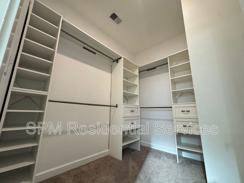 Scotts Hill Village - Two Story Home, Fully Fenced Backyard, Two Car Garage property image