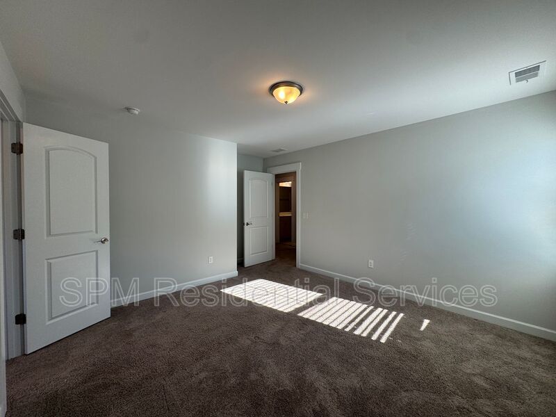 Scotts Hill Village - Two Story Home, Fully Fenced Backyard, Two Car Garage property image