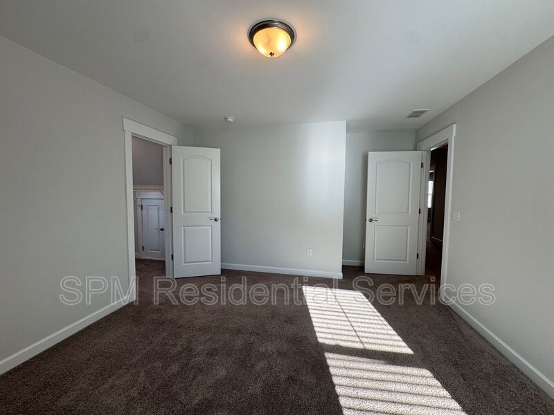 Scotts Hill Village - Two Story Home, Fully Fenced Backyard, Two Car Garage property image