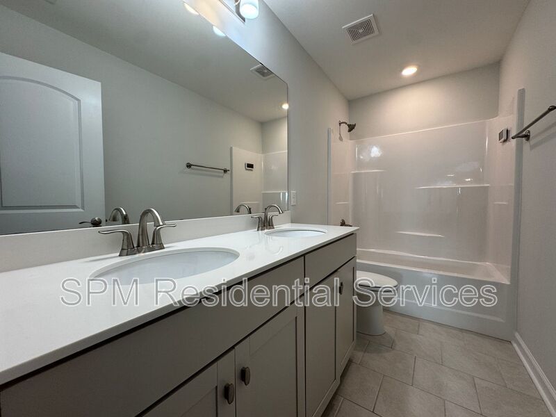 Scotts Hill Village - Two Story Home, Fully Fenced Backyard, Two Car Garage property image