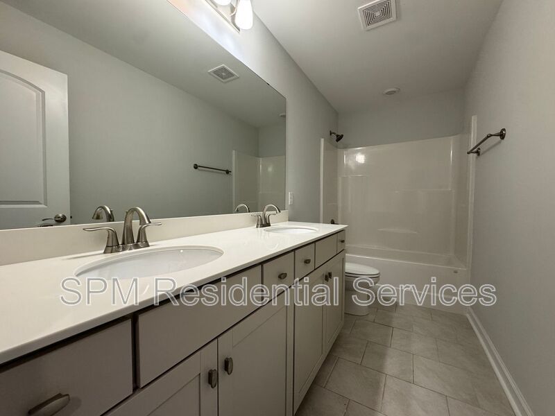 Scotts Hill Village - Two Story Home, Fully Fenced Backyard, Two Car Garage property image