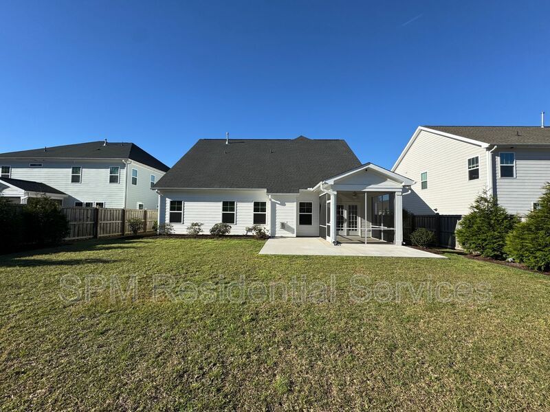 Scotts Hill Village - Two Story Home, Fully Fenced Backyard, Two Car Garage property image