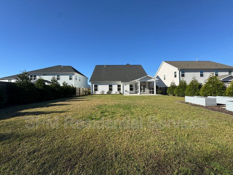 Scotts Hill Village - Two Story Home, Fully Fenced Backyard, Two Car Garage property image