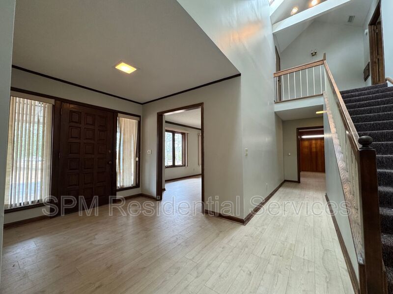 Porters Neck - Large Yard, Two Car Garage, New Luxury Vinyl Plank Flooring property image