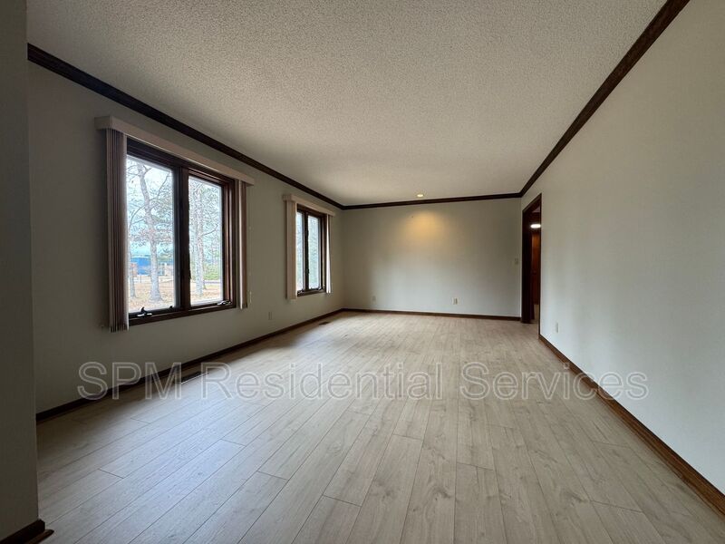 Porters Neck - Large Yard, Two Car Garage, New Luxury Vinyl Plank Flooring property image