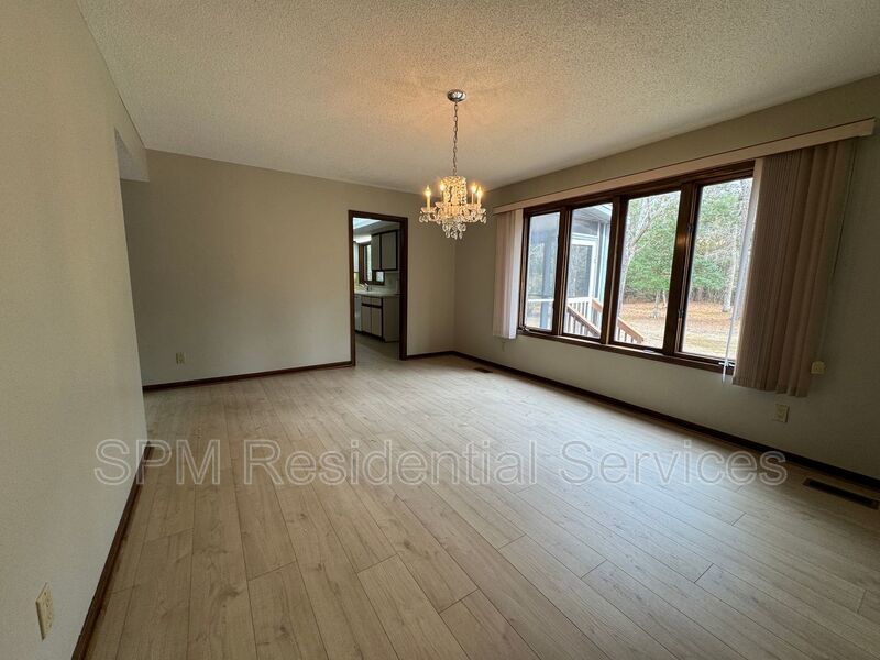 Porters Neck - Large Yard, Two Car Garage, New Luxury Vinyl Plank Flooring property image