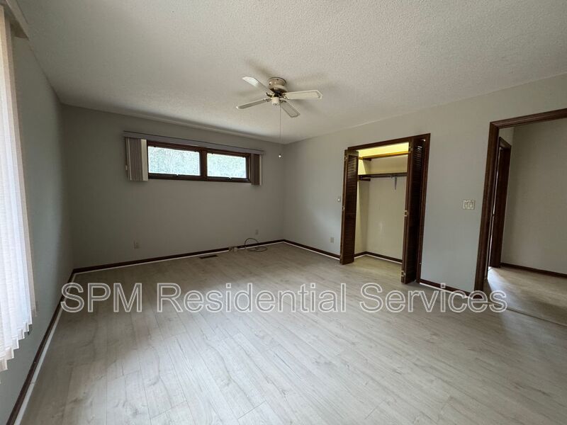 Porters Neck - Large Yard, Two Car Garage, New Luxury Vinyl Plank Flooring property image