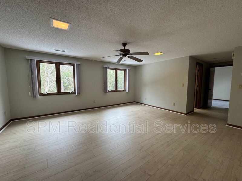 Porters Neck - Large Yard, Two Car Garage, New Luxury Vinyl Plank Flooring property image