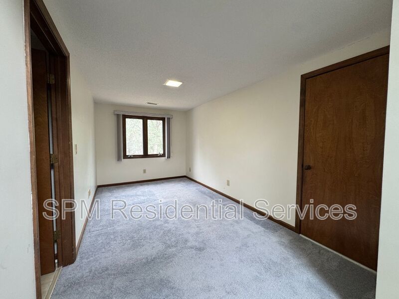 Porters Neck - Large Yard, Two Car Garage, New Luxury Vinyl Plank Flooring property image